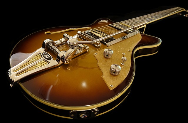 Guitare électrique hollow body marron